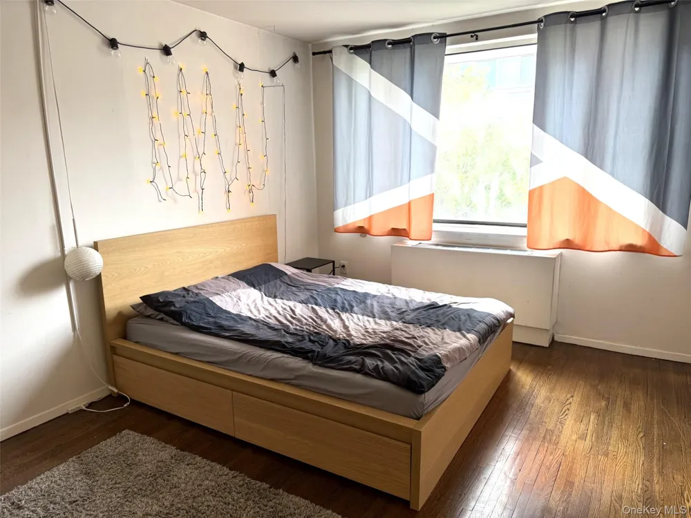 239 E 10th Street #4B New York (Manhattan), NY 10003