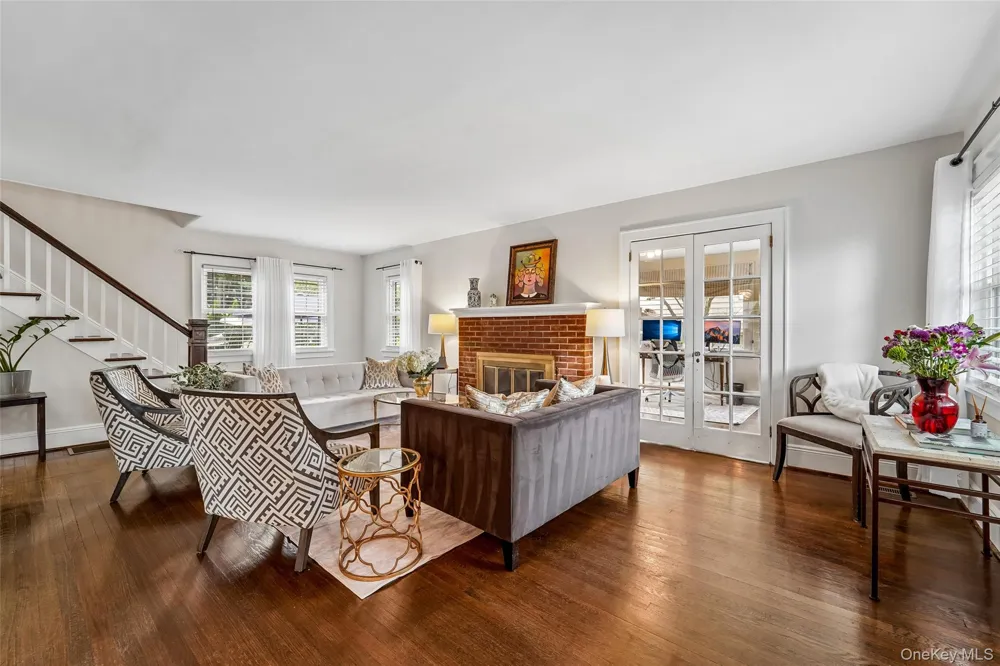 7 Parkview Court White Plains, NY 10603