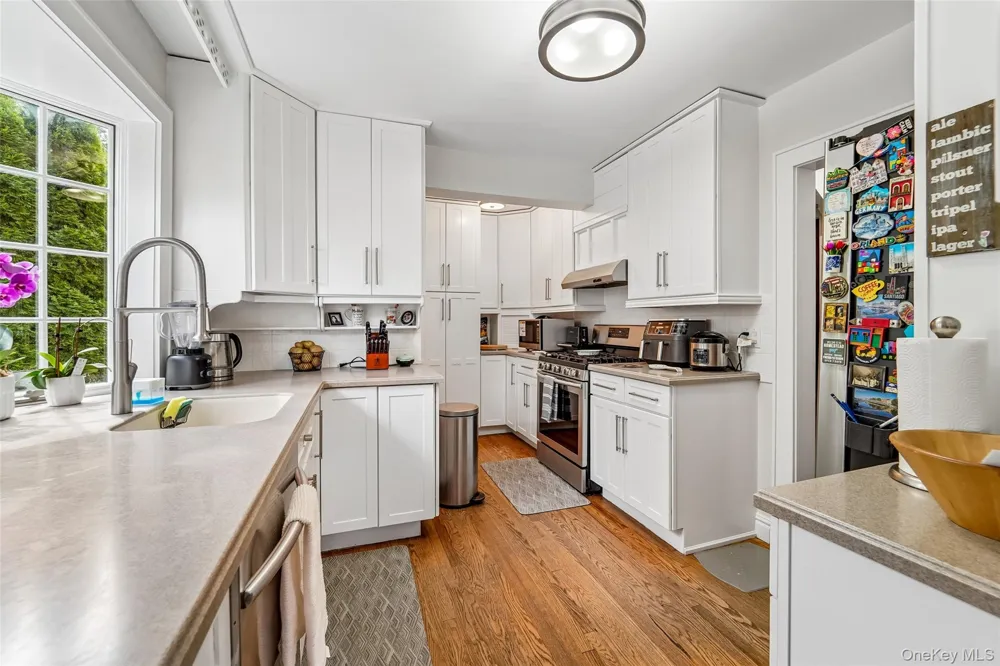 7 Parkview Court White Plains, NY 10603