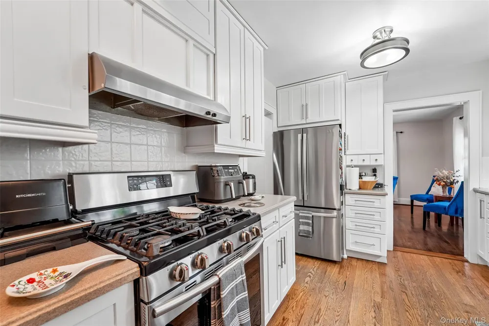 7 Parkview Court White Plains, NY 10603