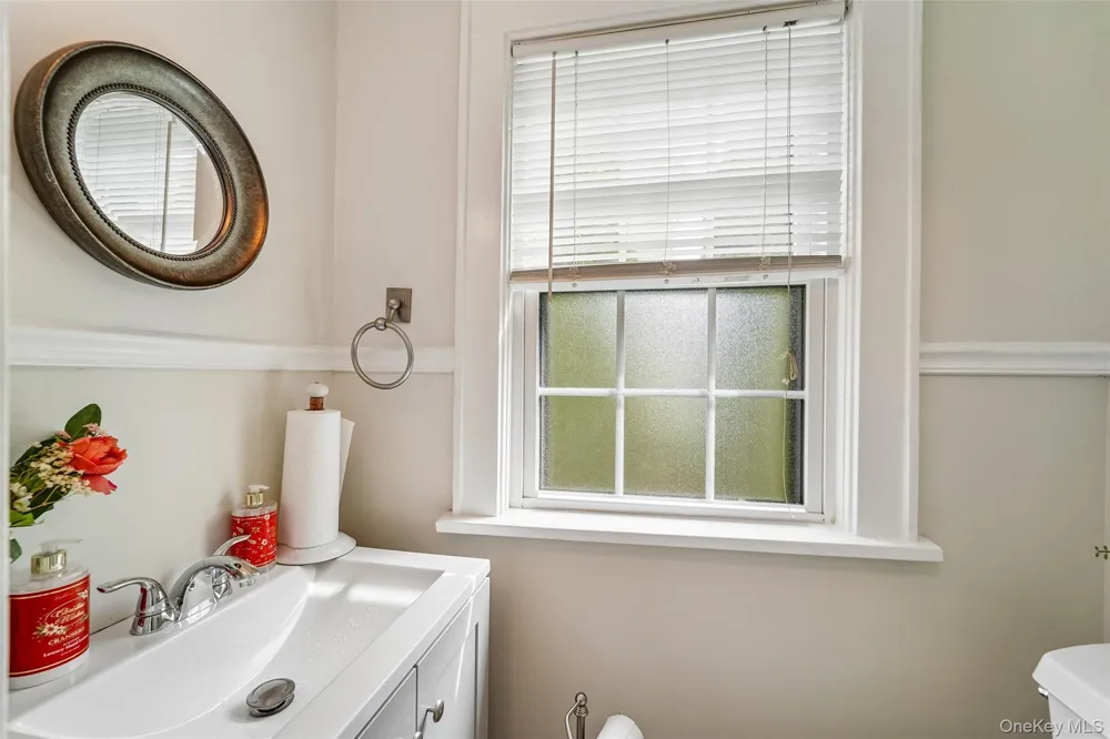 7 Parkview Court White Plains, NY 10603