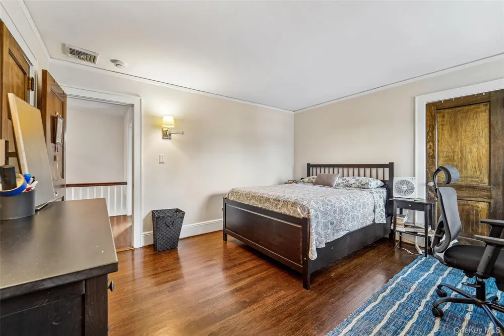 7 Parkview Court White Plains, NY 10603