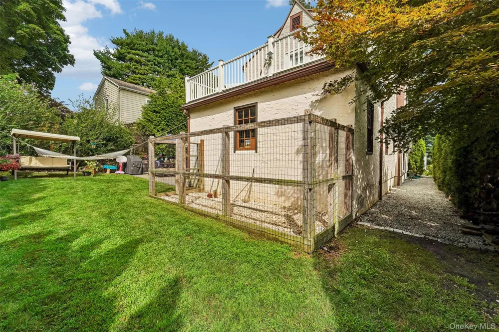 7 Parkview Court White Plains, NY 10603