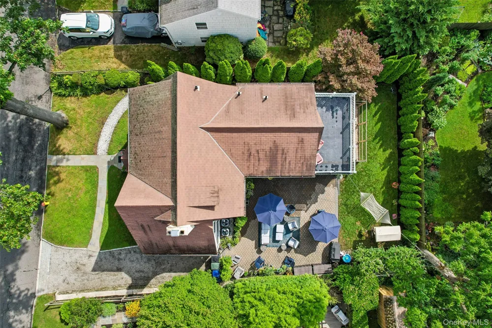 7 Parkview Court White Plains, NY 10603