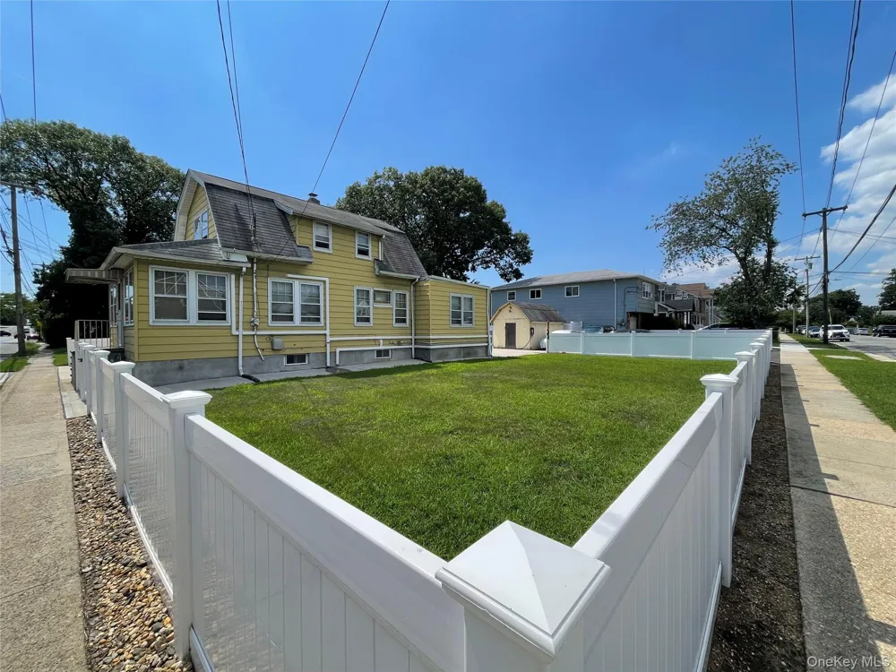 404 Baldwin Road Hempstead, NY 11550
