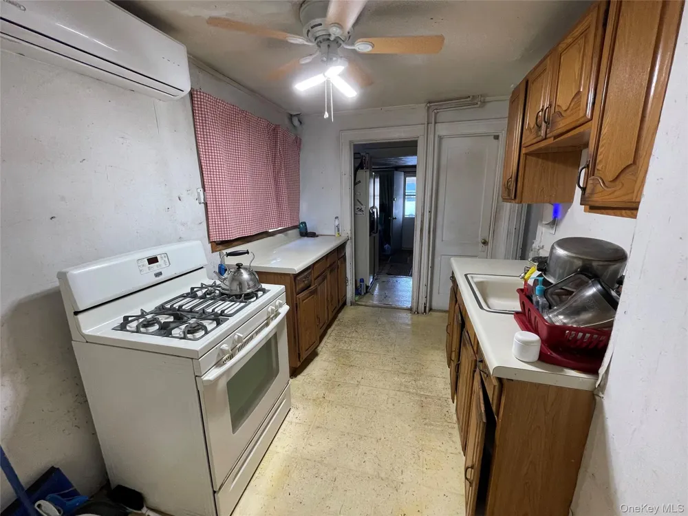 404 Baldwin Road Hempstead, NY 11550