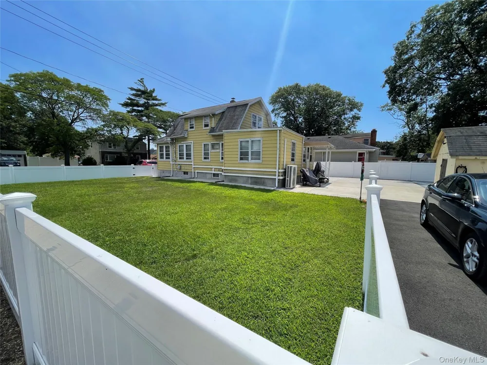 404 Baldwin Road Hempstead, NY 11550