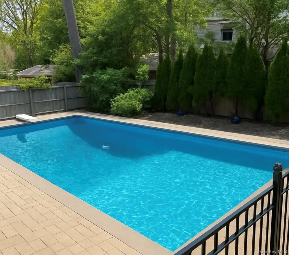 30 Marbeth Circle Miller Place, NY 11764