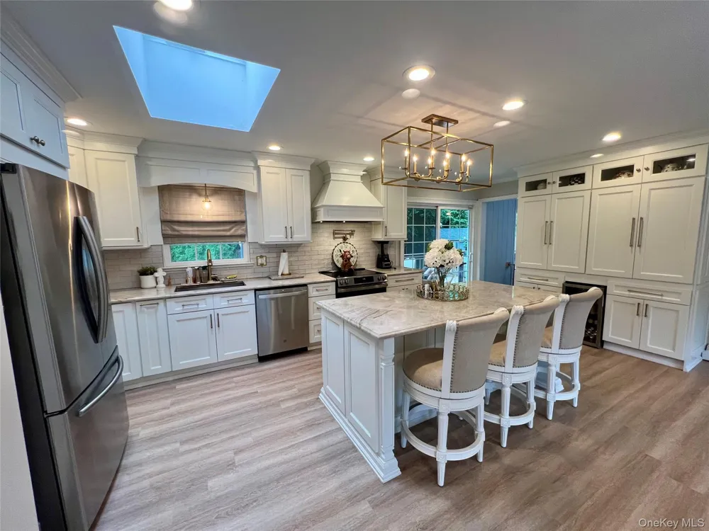 30 Marbeth Circle Miller Place, NY 11764