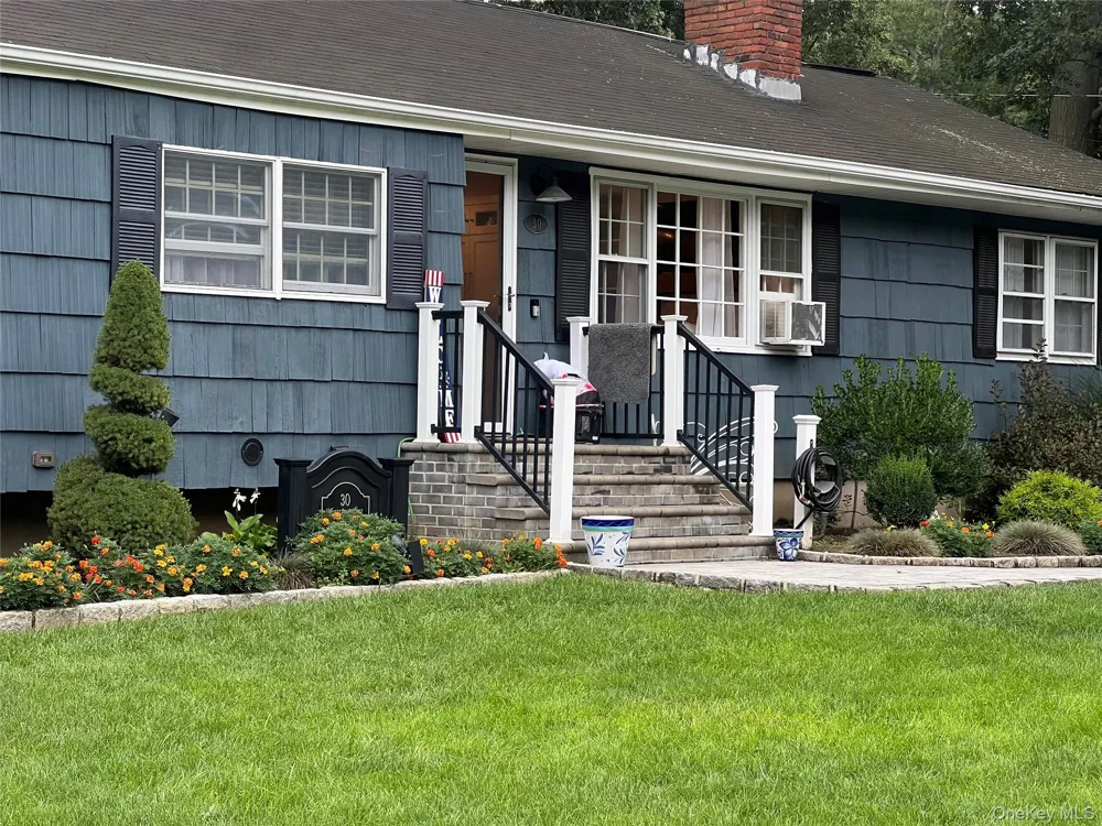 30 Marbeth Circle Miller Place, NY 11764