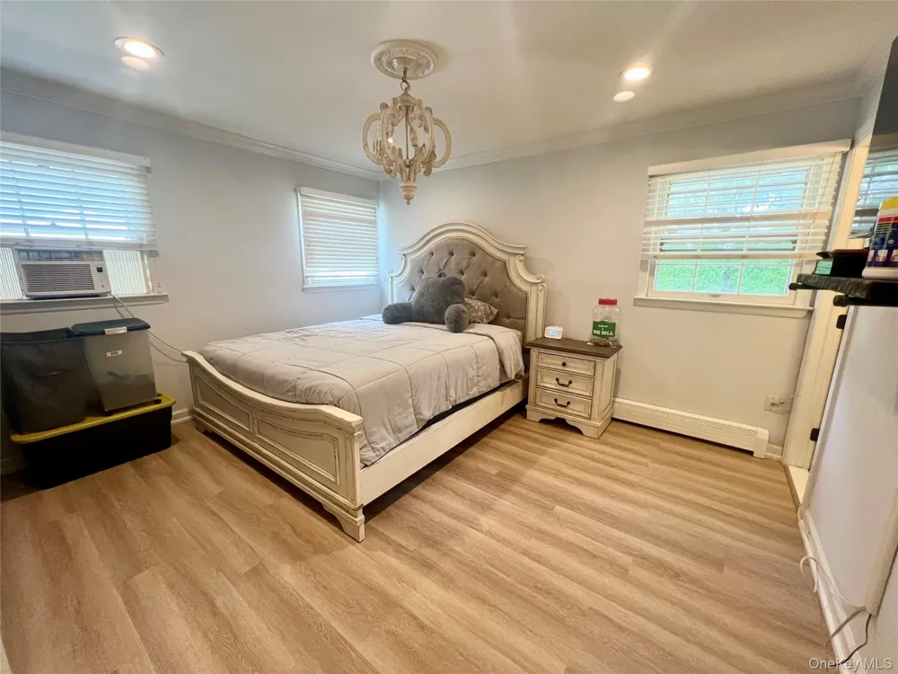 30 Marbeth Circle Miller Place, NY 11764