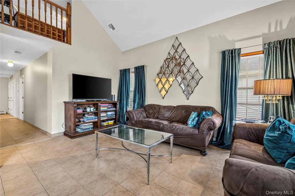 214 Avery Place Cedarhurst, NY 11516