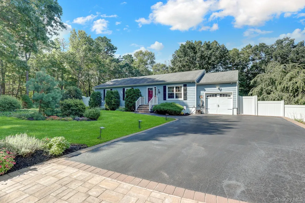 268 Chestnut Street Port Jefferson Station, NY 11776