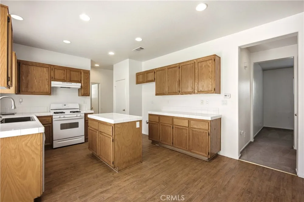22021 Mimosa Moreno Valley, CA 92553