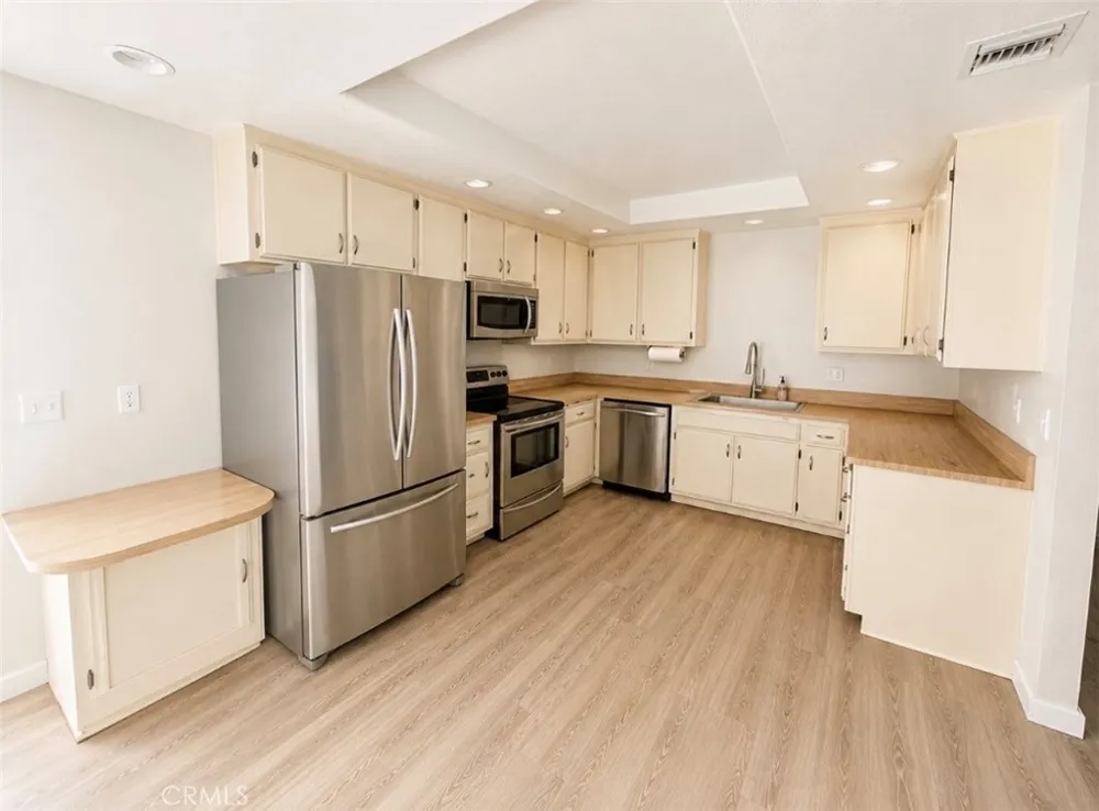 30566 Cinnamon Teal Canyon Lake, CA 92587
