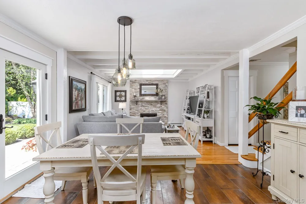 22 Sycamore Lane Commack, NY 11725