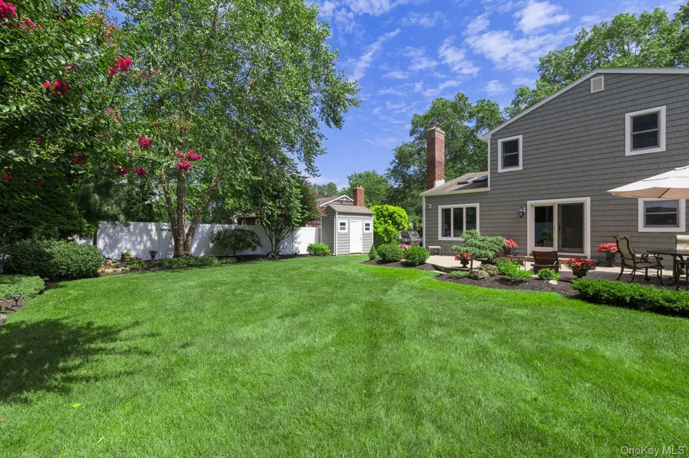 22 Sycamore Lane Commack, NY 11725
