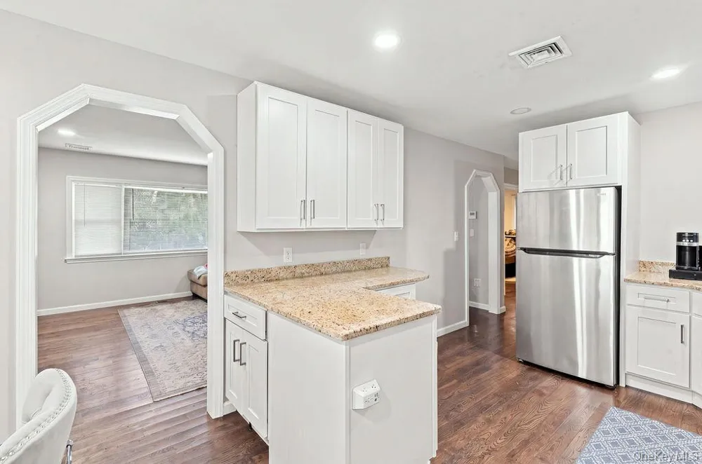 731 Muncey Road West Islip, NY 11795