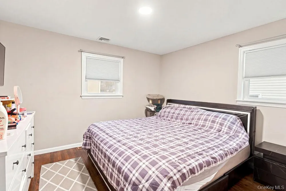 731 Muncey Road West Islip, NY 11795