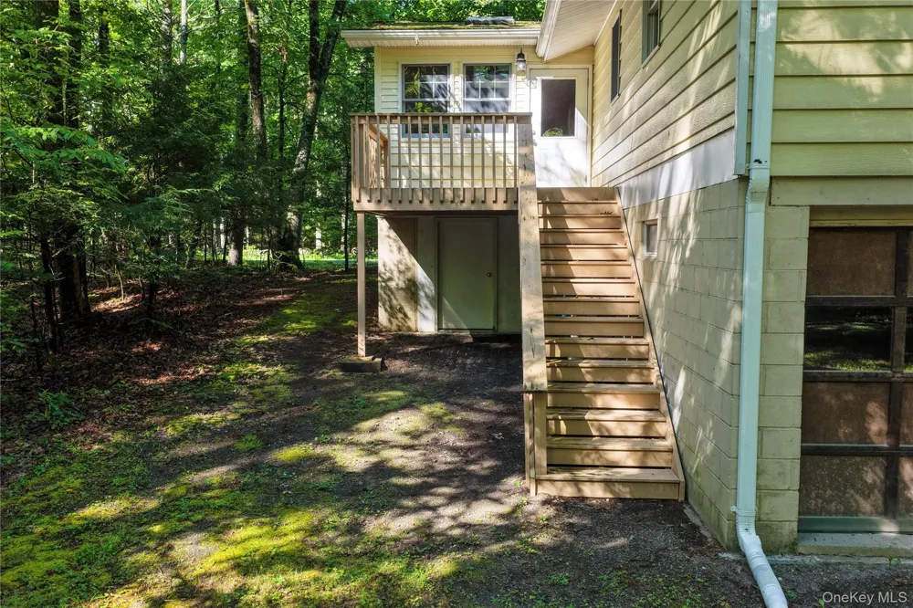 426 Potic Creek Road Coxsackie, NY 12051