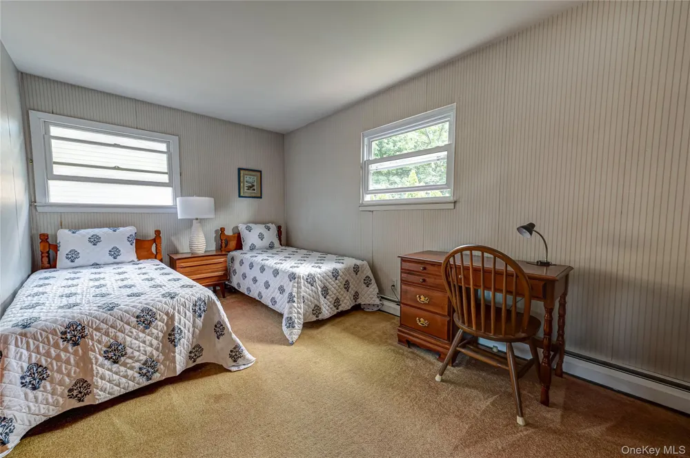 607 7th Avenue East Northport, NY 11731