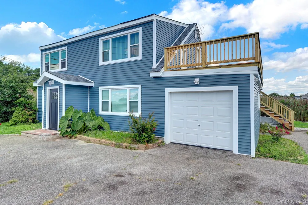 295 Bergen Avenue West Babylon, NY 11704
