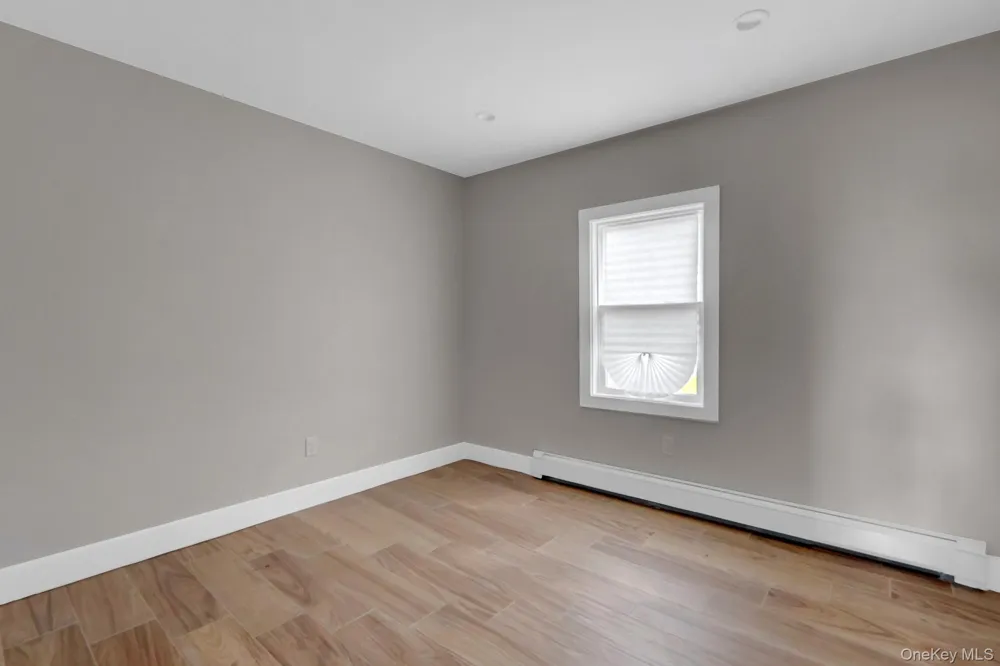295 Bergen Avenue West Babylon, NY 11704