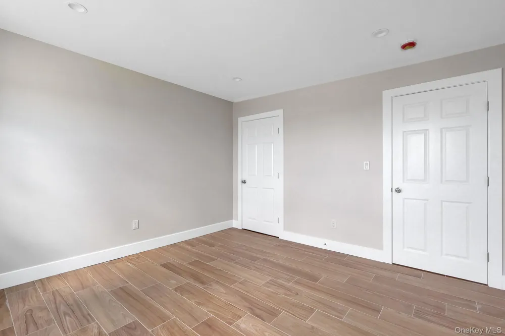 295 Bergen Avenue West Babylon, NY 11704