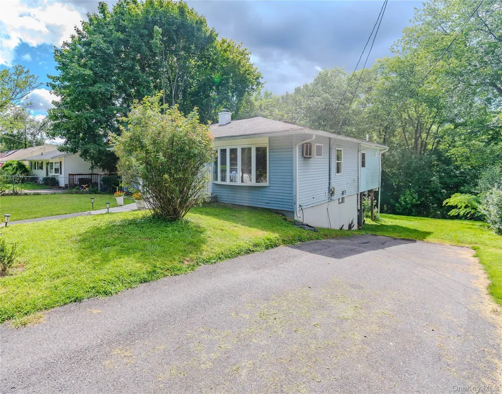 7 Fleetwood Drive Newburgh, NY 12550