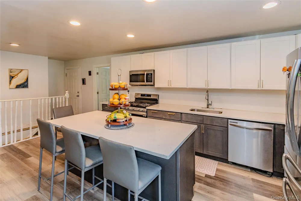 7 Fleetwood Drive Newburgh, NY 12550
