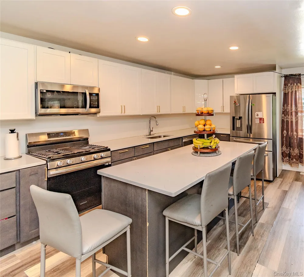 7 Fleetwood Drive Newburgh, NY 12550