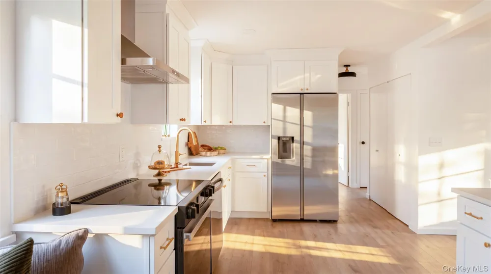 215 Parkside Avenue Miller Place, NY 11764