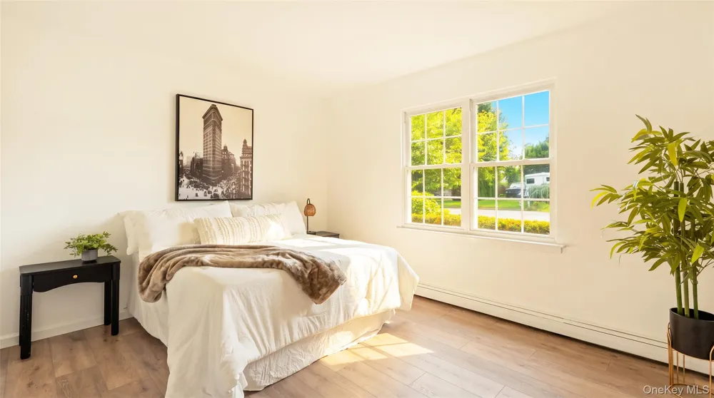 215 Parkside Avenue Miller Place, NY 11764