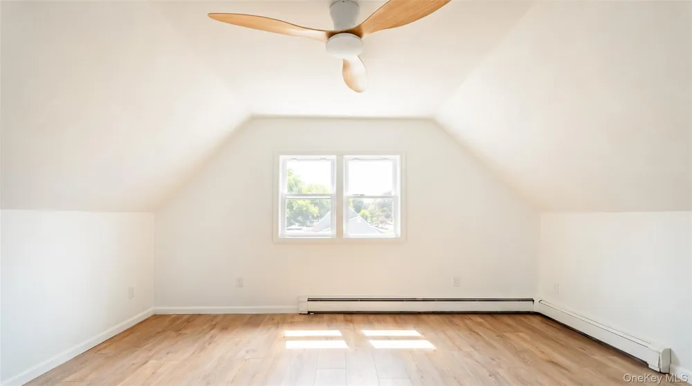 215 Parkside Avenue Miller Place, NY 11764