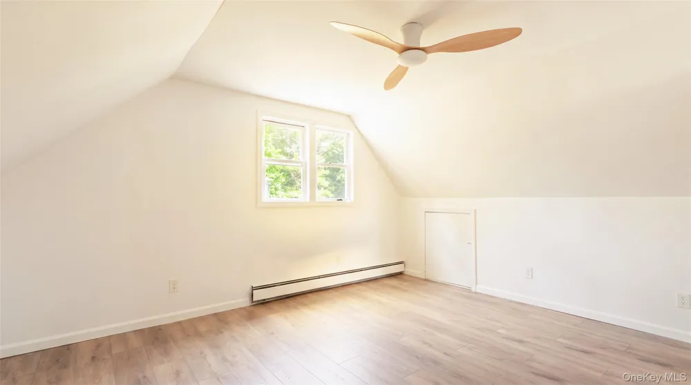 215 Parkside Avenue Miller Place, NY 11764
