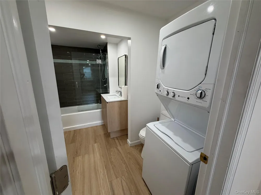 29 Delano Street #1 Poughkeepsie, NY 12601