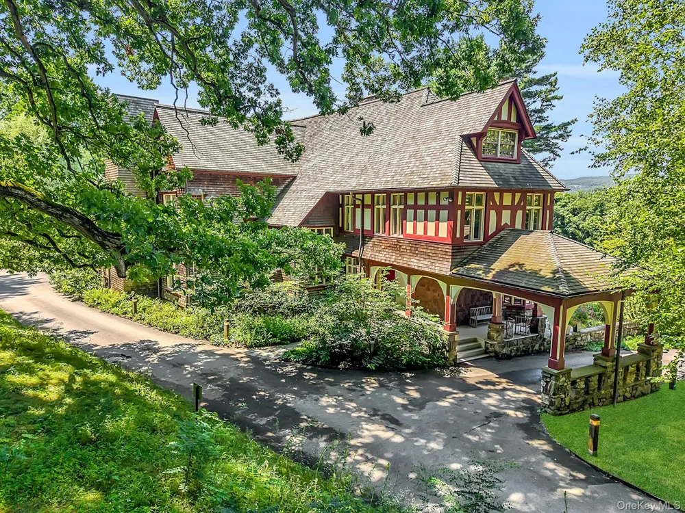 20 Nazareth Way Garrison, NY 10516