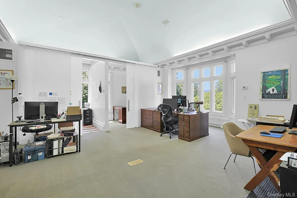 20 Nazareth Way Garrison, NY 10516