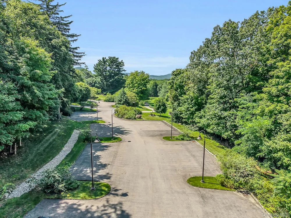 20 Nazareth Way Garrison, NY 10516