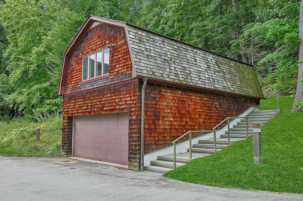 20 Nazareth Way Garrison, NY 10516