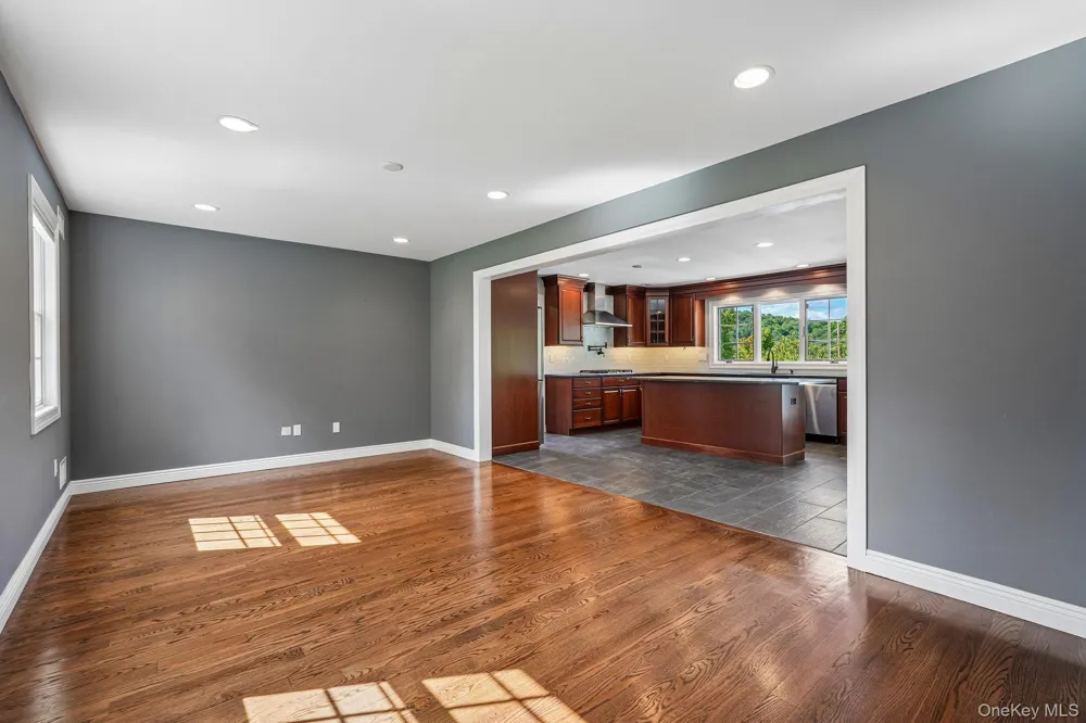 7 Ann Place Sloatsburg, NY 10974