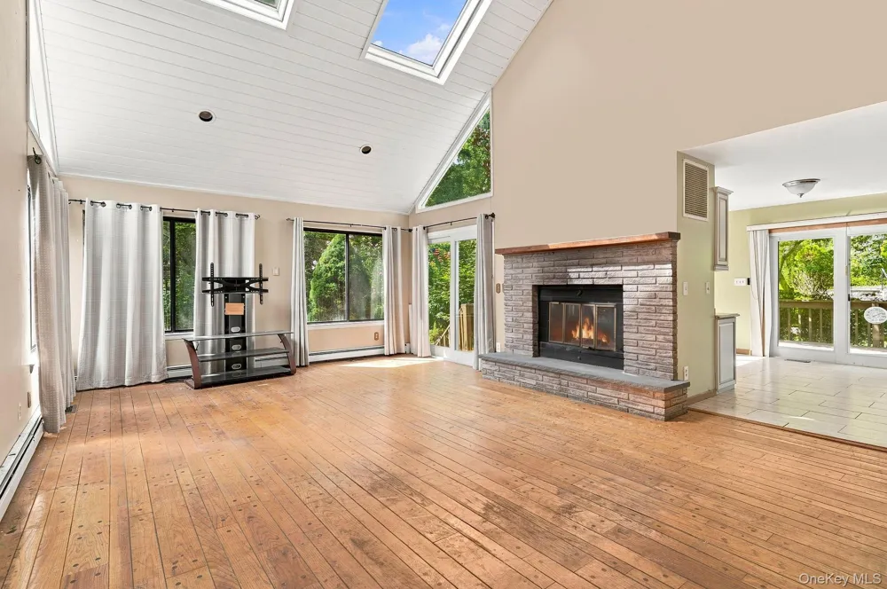 8 Cobbling Rock Drive Katonah, NY 10536