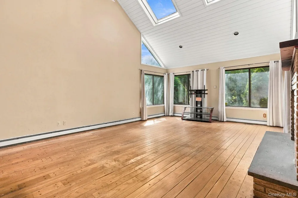 8 Cobbling Rock Drive Katonah, NY 10536