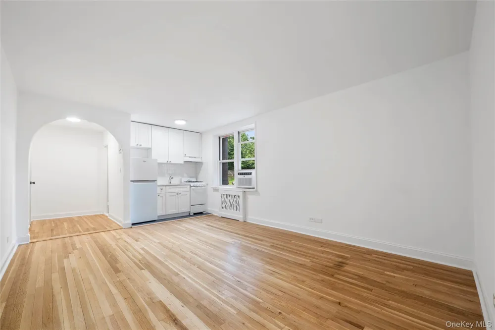 5645 Netherland Avenue #2F Bronx, NY 10471