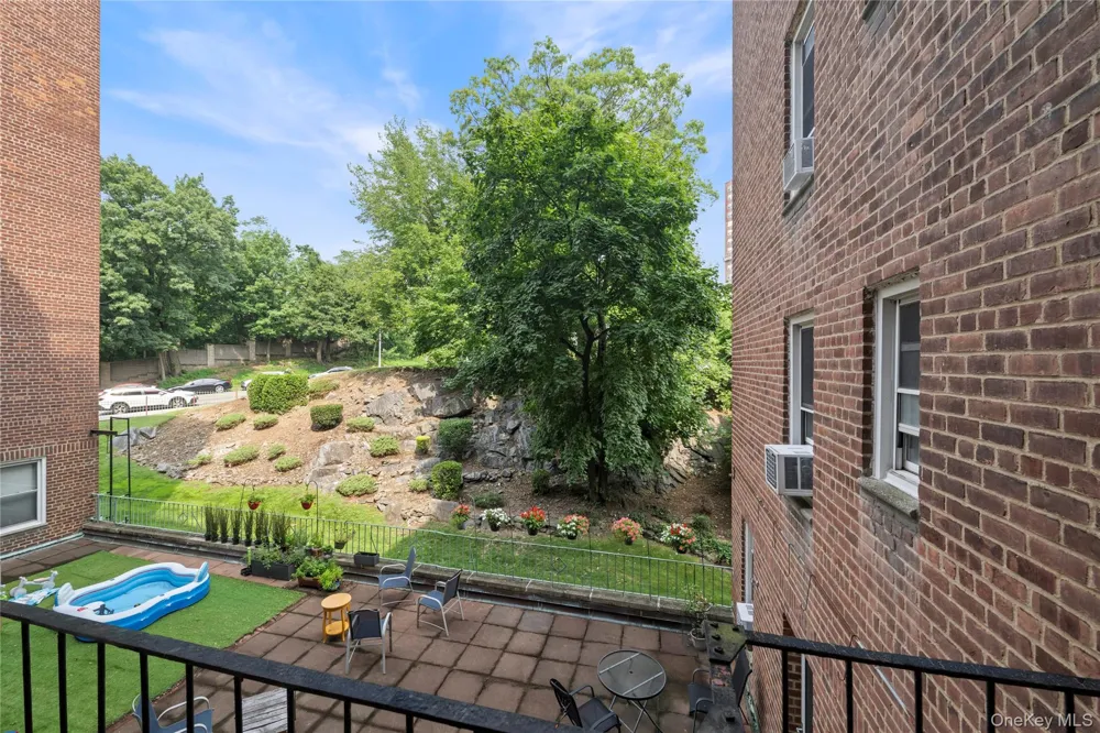 5645 Netherland Avenue #2F Bronx, NY 10471