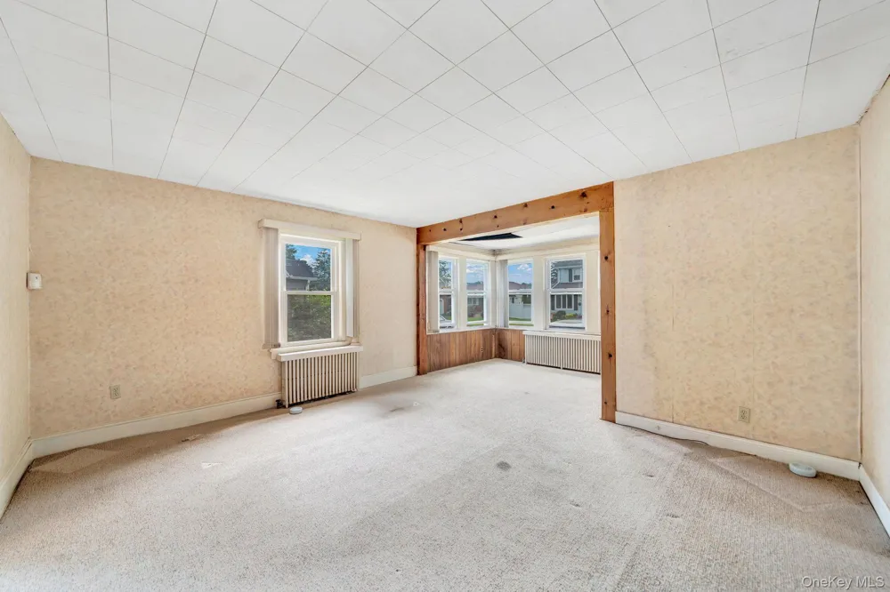 55 McKinley Avenue Hicksville, NY 11801