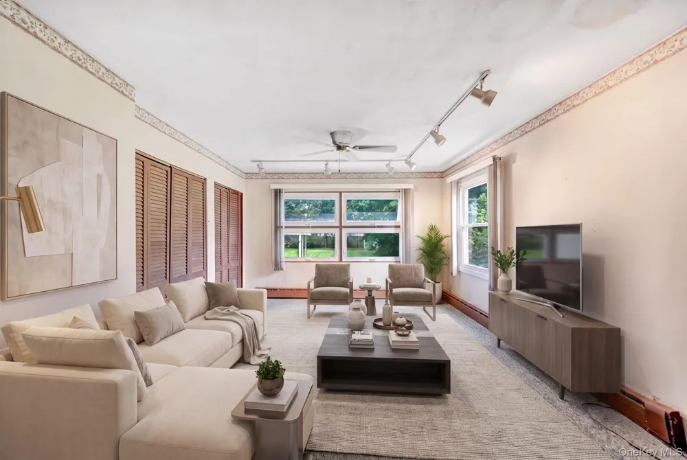 55 McKinley Avenue Hicksville, NY 11801