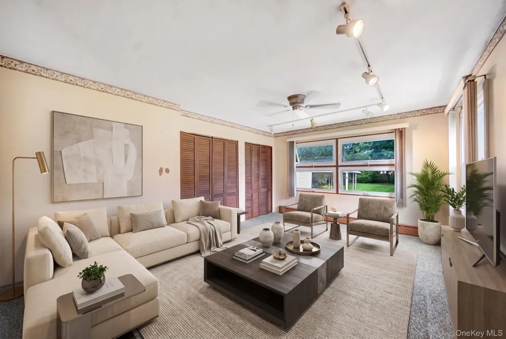 55 McKinley Avenue Hicksville, NY 11801
