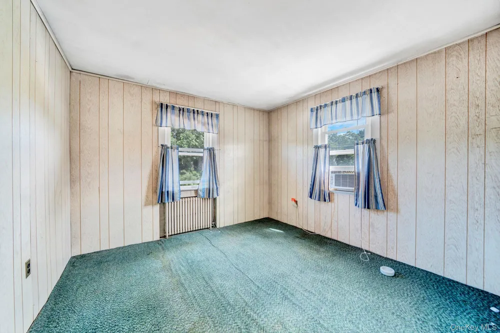 55 McKinley Avenue Hicksville, NY 11801