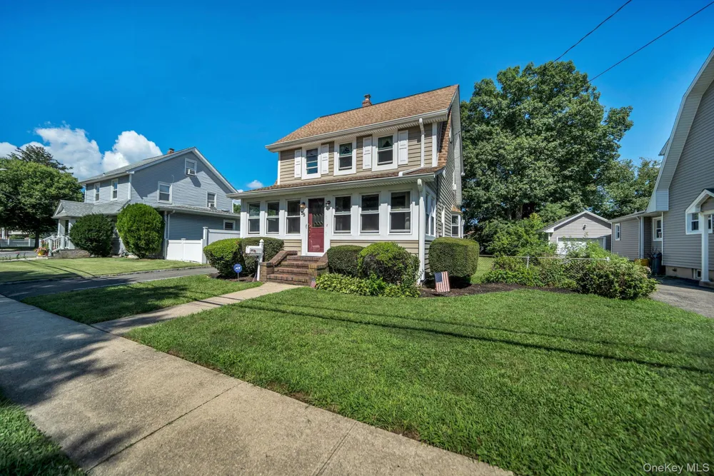 55 McKinley Avenue Hicksville, NY 11801